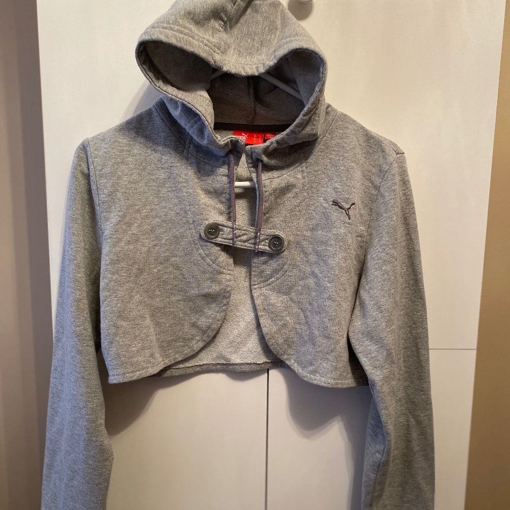 Women’s Puma gray hooded crop shrug sweatshirt